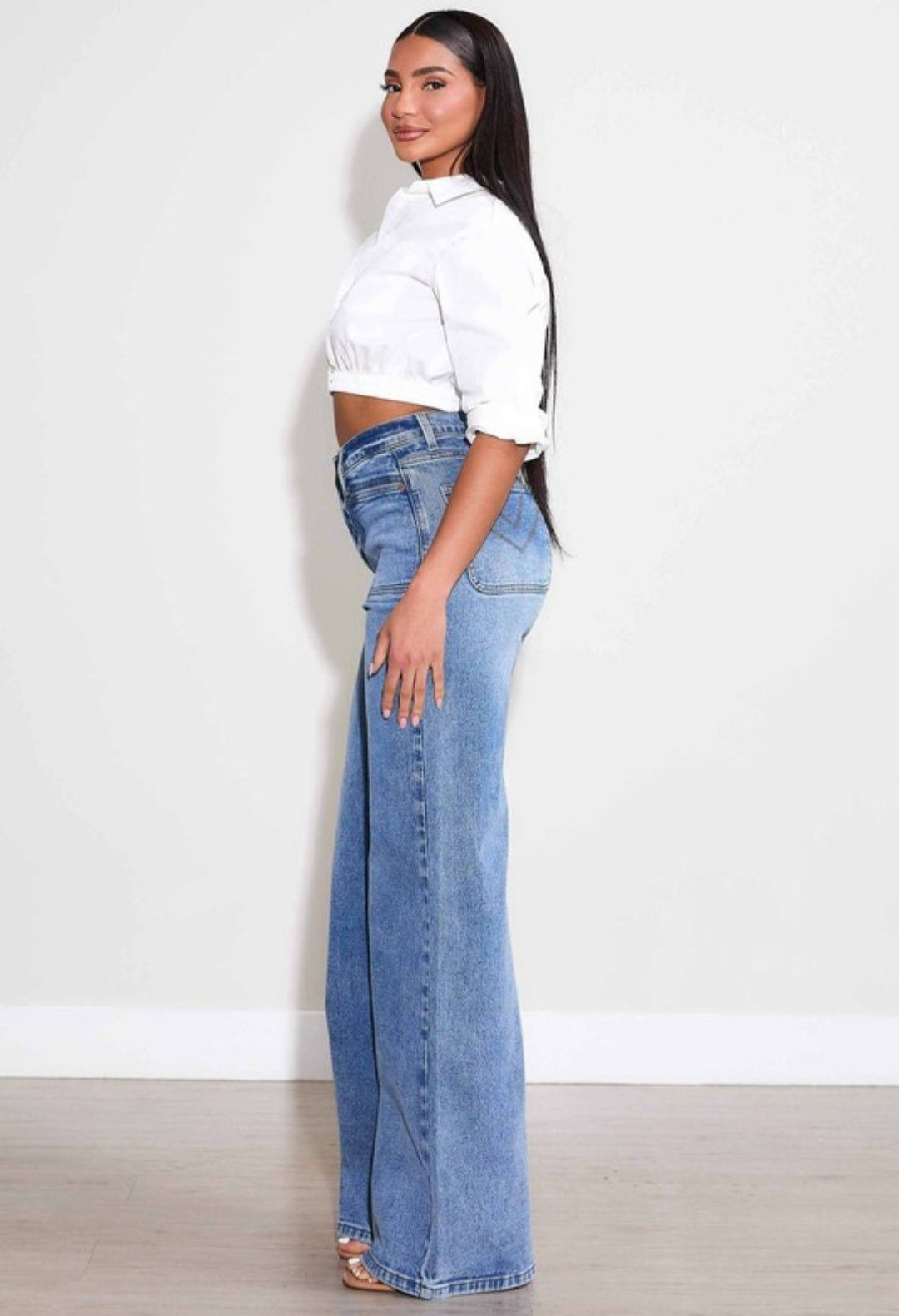 High-Rise Square Pocket Wide Leg Jeans