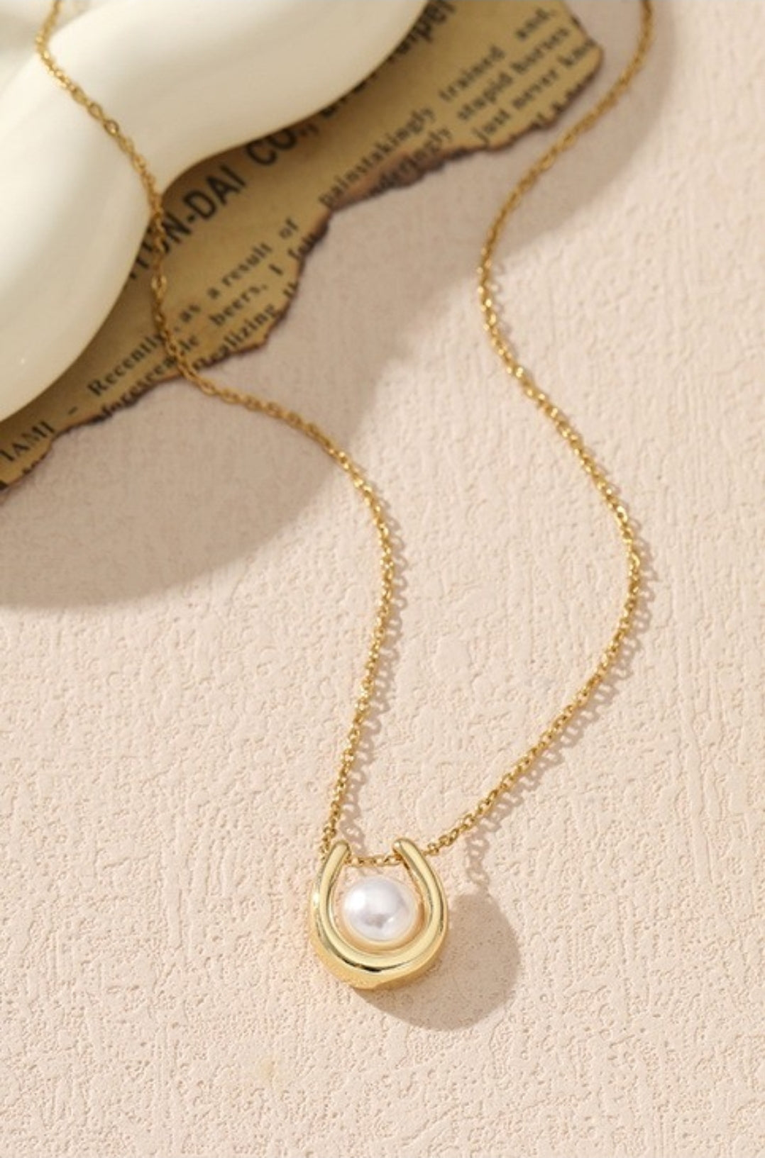 Titanium Steel Pearl U Necklace